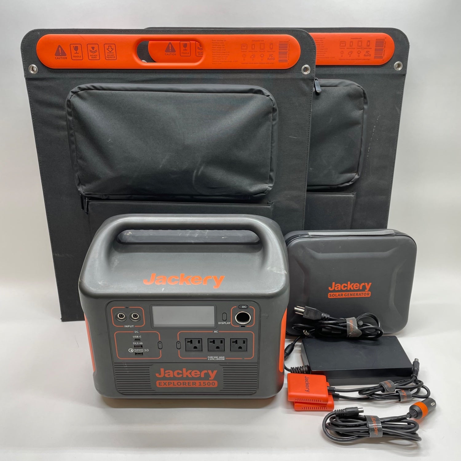 Jackery Explorer 1500 Solar Generator JSG-1500B With Solar Panels