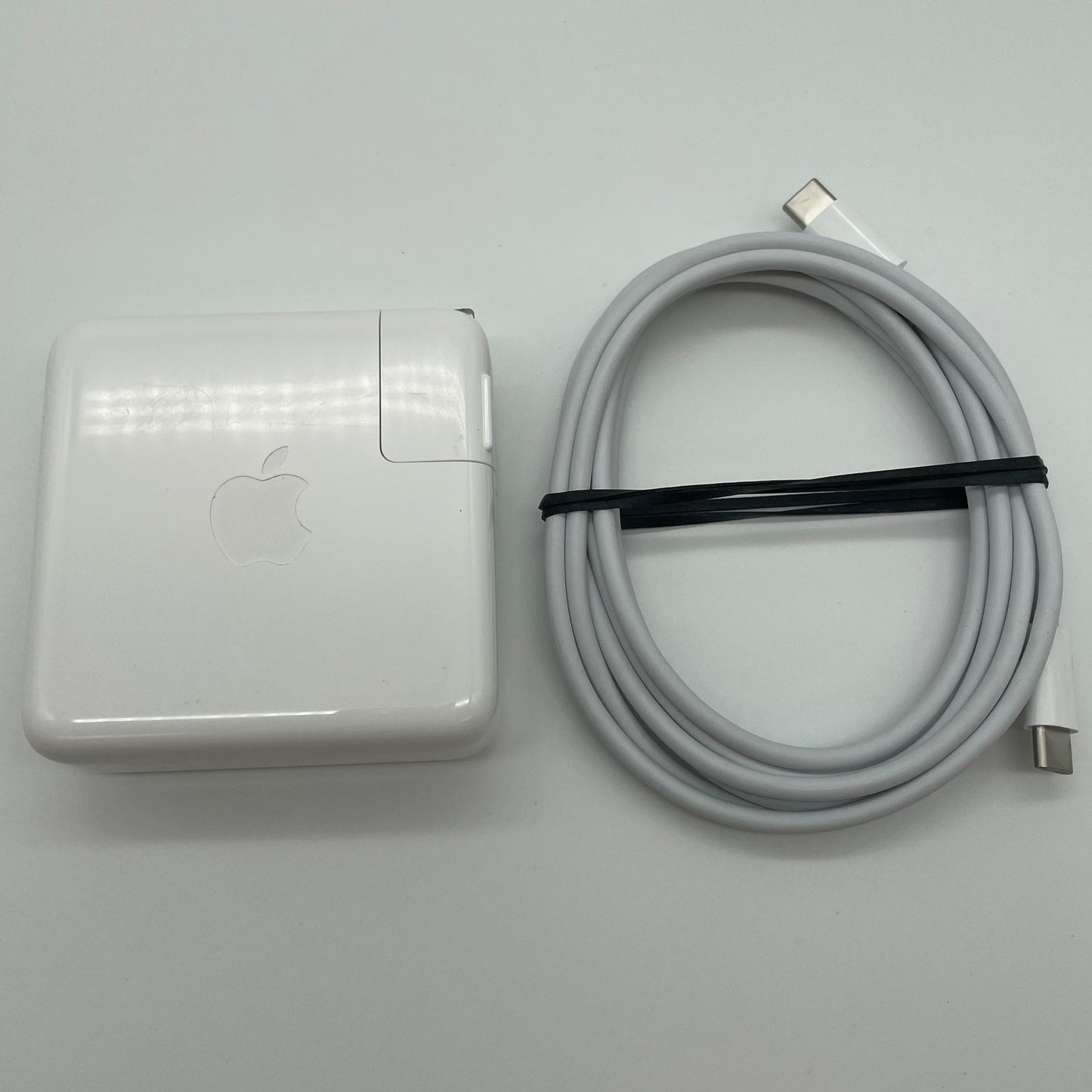 2022 Apple MacBook Air 13.6" M2 10C GPU 3.5GHz 8GB RAM 512GB SSD A2681