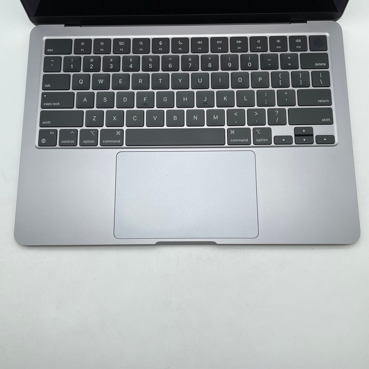 2022 Apple MacBook Air 13.6" M2 8C GPU 3.5GHz 8GB RAM 256GB SSD MLXW3LL/A