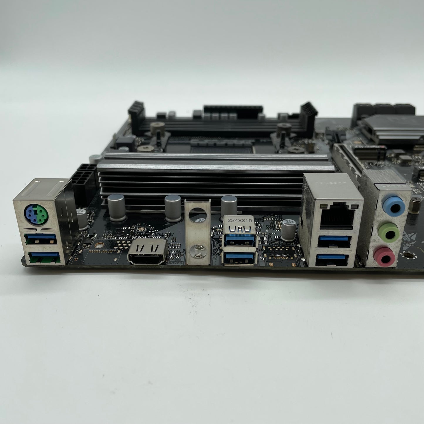 AsRock B550 Phantom Gaming 4 AM4 ATX AMD DDR4 Motherboard