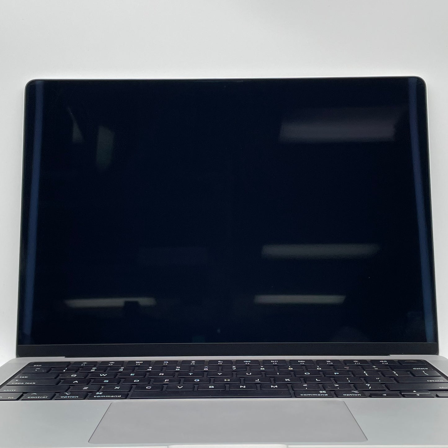 2025 Apple MacBook Pro 14" M5 10C GPU 4.6GHz 16GB RAM 1TB SSD MDE54LL/A